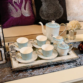Európskom štýle malé luxusné šálku kávy nastaviť English afternoon tea poháre a taniere domov zásobník kávy náradie